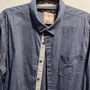 Guess Men’s shirts. XL